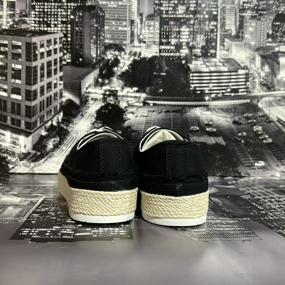 Very G Canvas Sneakers - Picture 4 of 7